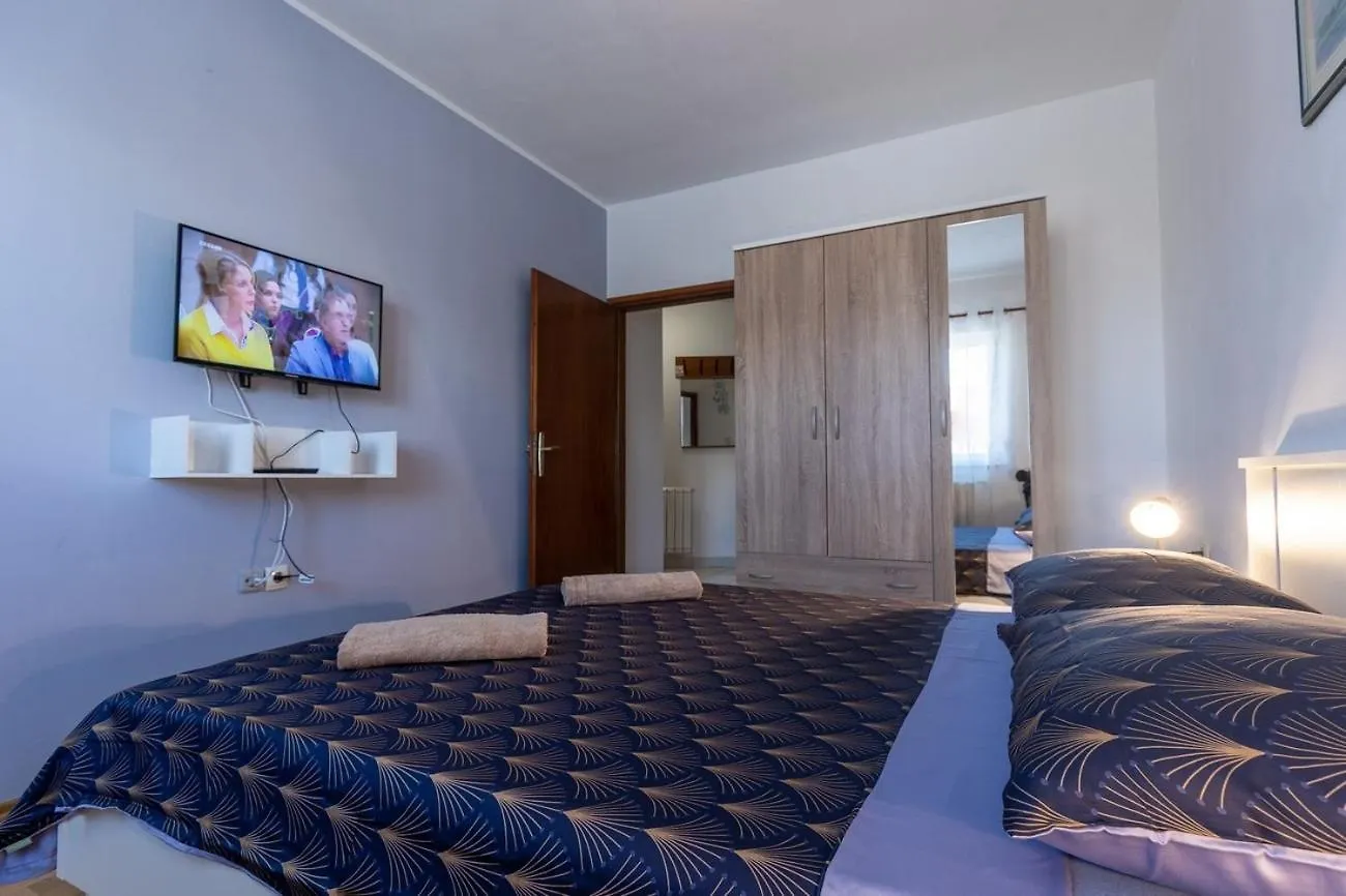 Apartments With A Parking Space Porec - 22124