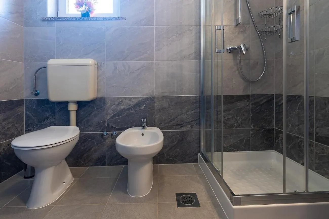 Apartments With A Parking Space Porec - 22124 Croatia