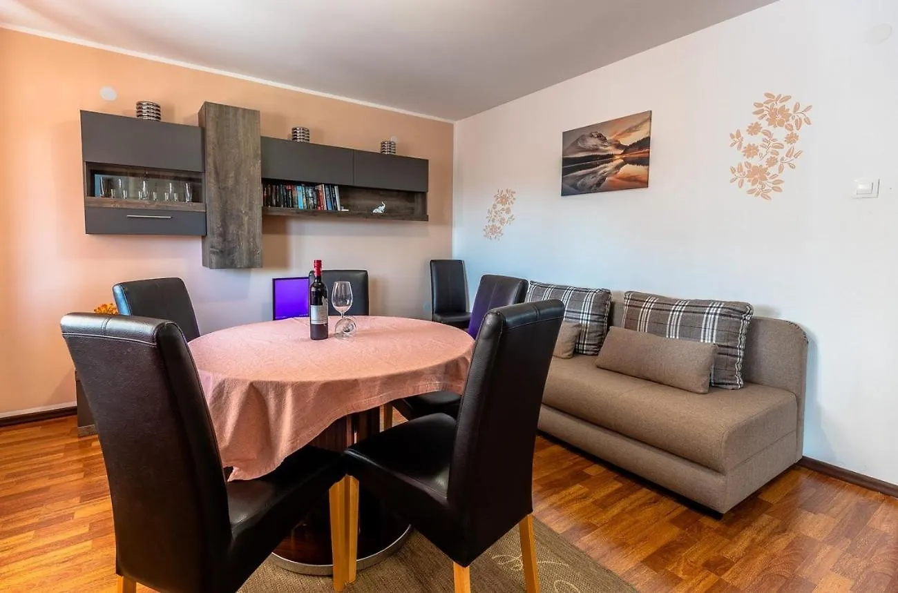 Apartments With A Parking Space Porec - 22124 Croatia