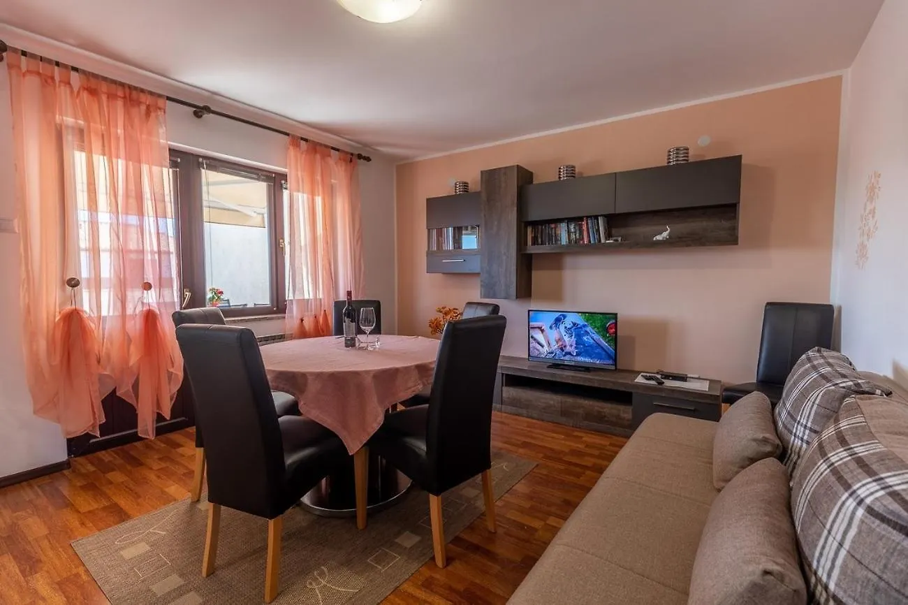 Apartments With A Parking Space Porec - 22124