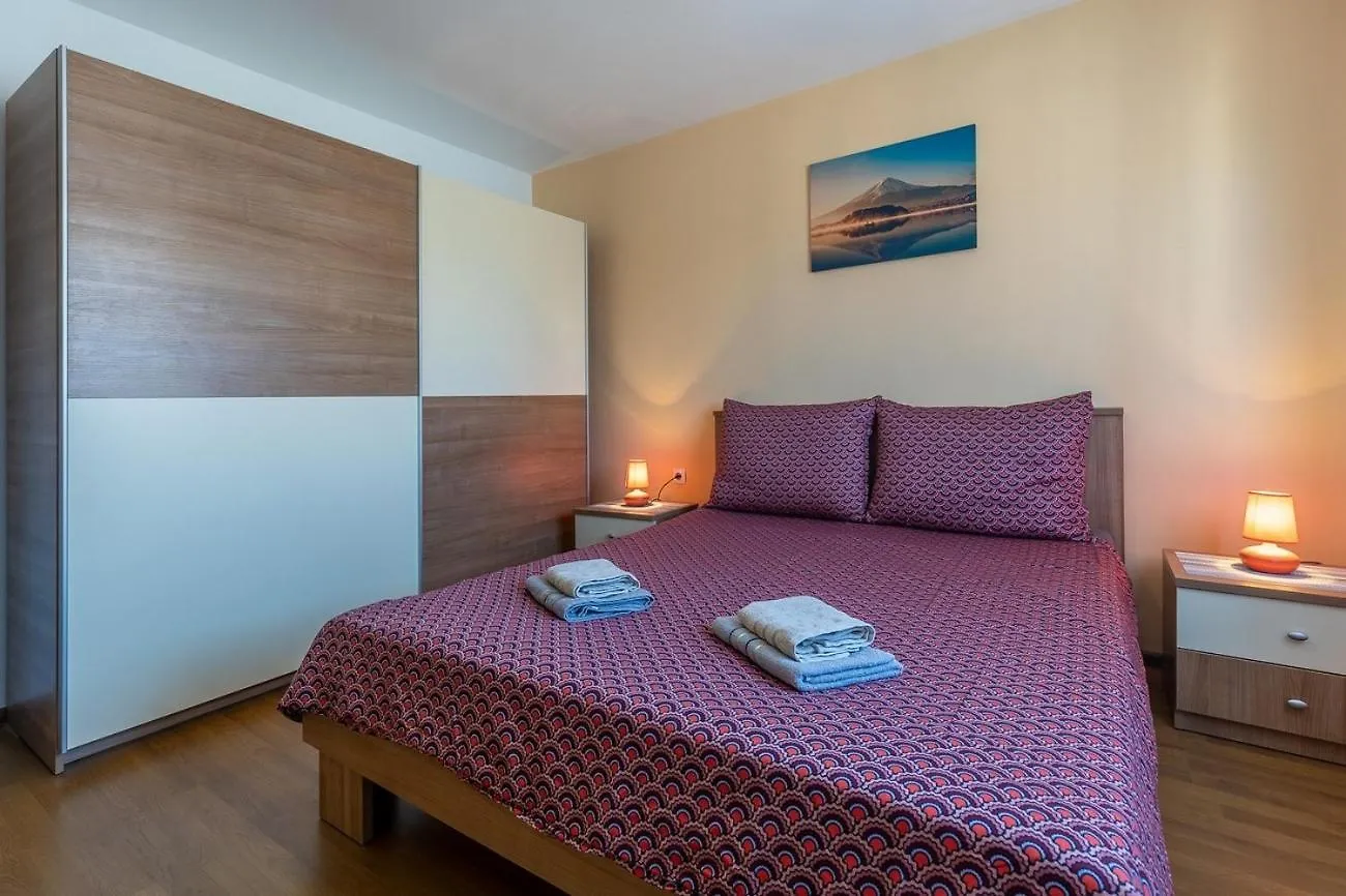 Apartments With A Parking Space Porec - 22124